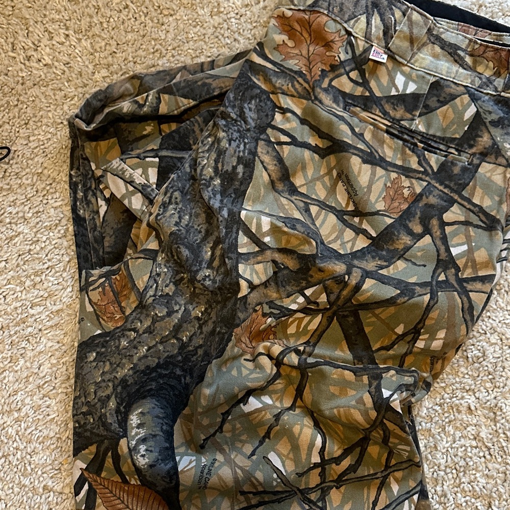 Men's Camo Cargo Pants - Realtree-Inspired Olive/Brown